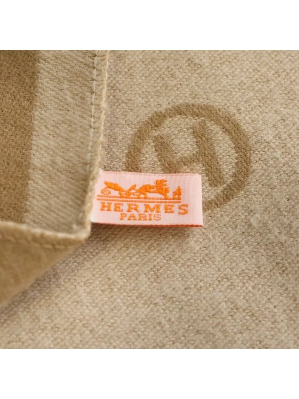 Hermes New Libris Shawl Cashmere Fringe Scarf Beige - Picture 6 of 6